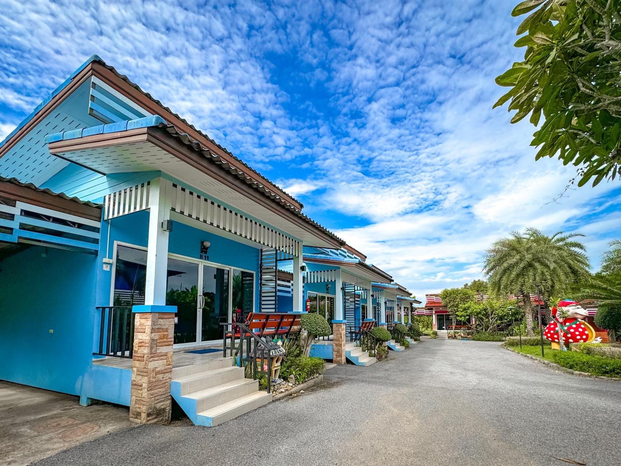 Hotel Baan Suan Mee Tang Chanthaburi Exterior foto
